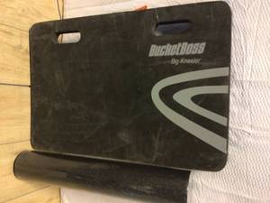 Bucket Boss Big Kneeler Customer Returns See Pictures