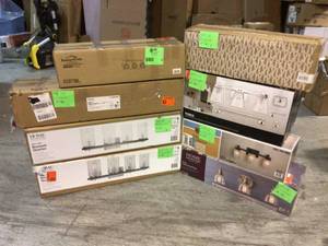 Lot of 8 Home Decorations Lamps Customer Returns See Pictures