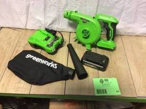 Greenworks CORDLESS SHOP BLOWER  VAC  WITH  BATTERY AND CHARGER Customer Returns See Pictures