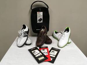lot 989 image: Golfing Shoe Bundle