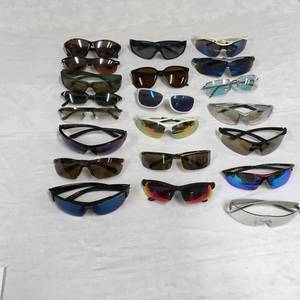 lot 995 image: Sunglass Lot