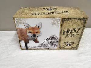 lot 1016 image: Fox Decoy
