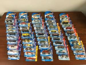 lot 1050 image: Hot Wheels Lot 5