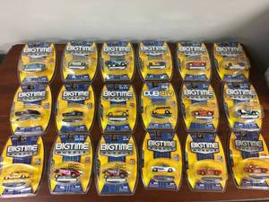 lot 1061 image: Lot of 18 Big Time Muscle CollectorToy Cars