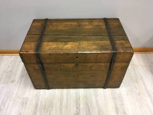 lot 903 image: Antique Wooden Chest