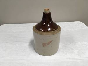 lot 911 image: Vintage Red Wing Jug
