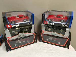 lot 961 image: Model Car Bundle