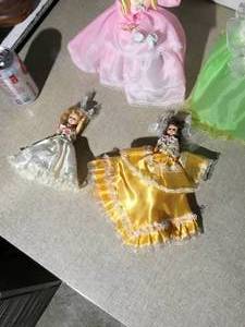 4 vintage dolls
