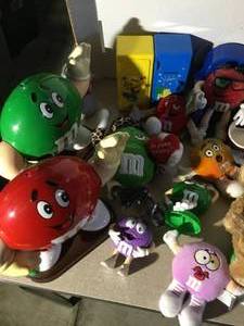 Box of M&M items