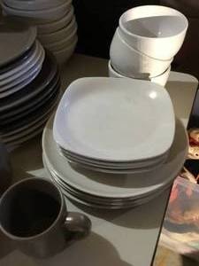 2 sets of dinner ware (8 set 4 set, not complete)