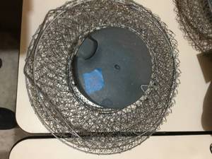 Mesh Metal Fishing cage plastic lid Old
