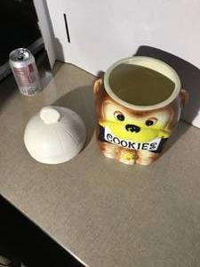 Cookie jar bear