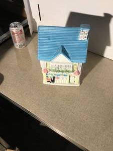 Cookie jar tea shop