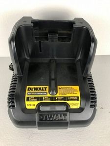Dewalt - 40v Battery Charger