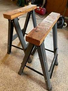 lot 138 image: 2 Iron Horse Folding Saw Horses