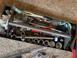 lot 154 image: Craftsman Tool Box With Tools