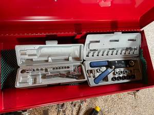 lot 155 image: Bench Top Tool Box With Tools