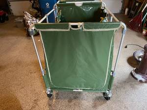 lot 157 image: Rolling Gardening Cart