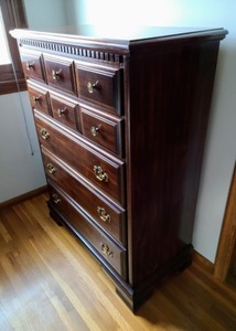 lot 8 image: Wooden Dresser
