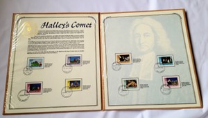 lot 30 image: Postal Commemorative Halleys Comet Collector Panels