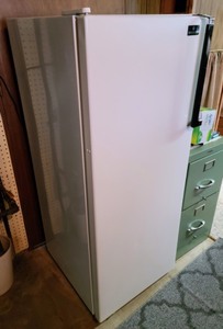 lot 174 image: Abscold Apartment Size Fridge