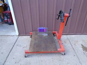 4 point heavy duty engine stand with casters. Good used condition. As shown.