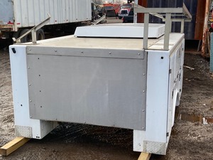 lot 7 image: Fibre-Body Contractors  Service Truck Box
