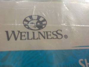lot 159 image: Wellness Hearty Cuts in Gravy Cat F...