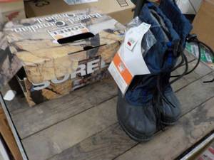 lot 191 image: Souls Childs size 13 Boots...