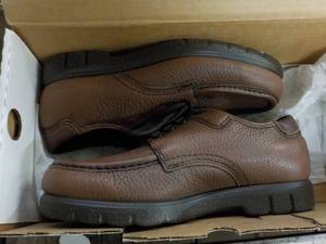 lot 193 image: Red Wing Shoes size  7 12 D...
