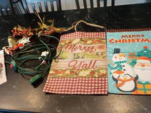 lot 99 image: Xmas Dcor   ...