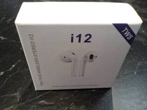 lot 79 image: True Wireless Stereo i12 Ear Buds...
