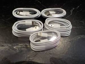 lot 84 image: 5 Lightening Chargers for iphone X,...