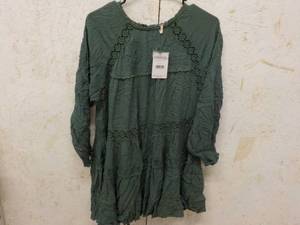 lot 229 image: Box of 25 Free People Dresses with ...