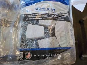 lot 272 image: 5 - 50 lb. Bags Cutting Eroge Stone...