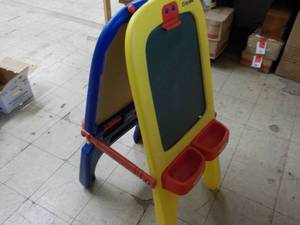 lot 311 image: Crayola Chalkboard Stand...