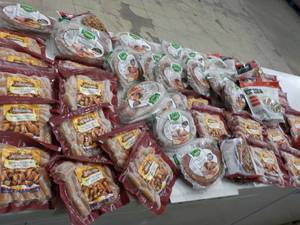 lot 352 image: Large Box of Frozen Food Assortment...