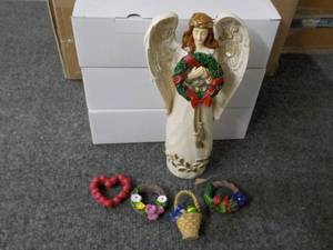 lot 381 image: 3 Sets of 9 tall Angels with 5 Sea...