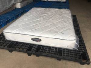 lot 6 image: Brand New Simmons Beautyrest Classic Plush Firm Queen Mattress