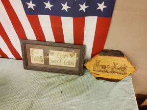 lot 34 image: Cabin decor