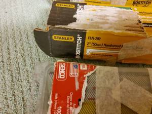lot 148 image: bag of 3 boxes of Bostitch flooring nails