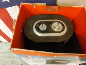 lot 25 image: Honeywell air purifier, small room