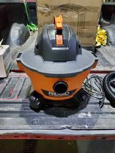 lot 1 image: Ridgid 6 gal wet dry shop vac.