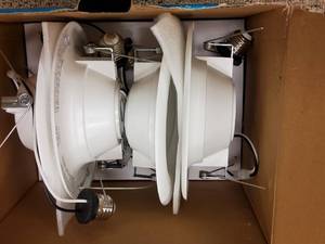lot 113 image: Ecosmart can light replacement light kit
