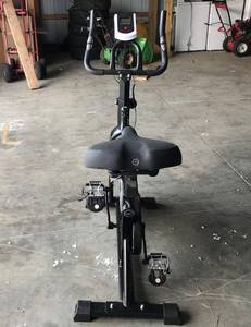 lot 8 image: Schwinn Exercise Bike