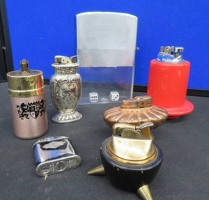 7 VINTAGE RETRO LIGHTERS.
