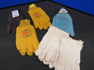 LOT OF NEW GLOVES