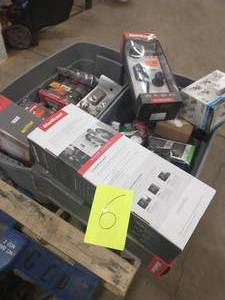 PALLET OF MIXED HARDWARE