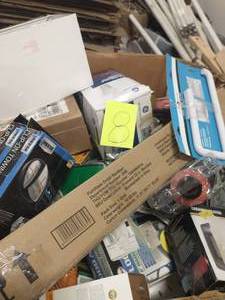 PALLET OF MIXED ITEMS