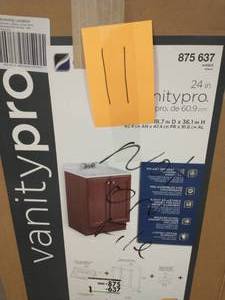 PALLET OF BATHROOM ITEMS